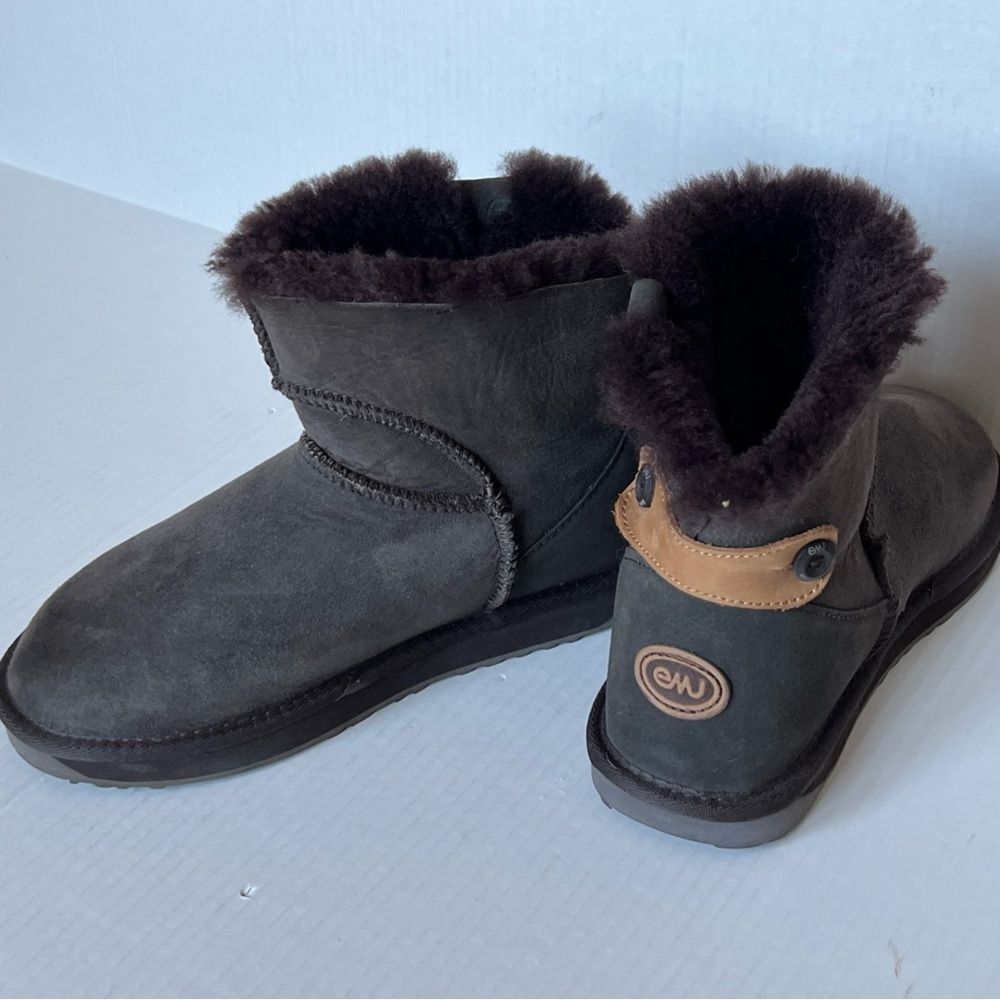 Emu Australia 9W Alba Shearling Ankle Boots Wide